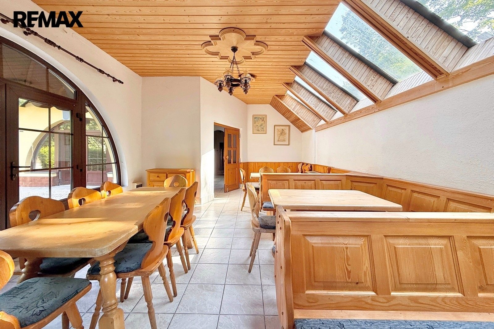 Prodej komerčního prostoru 450 m² - foto 11