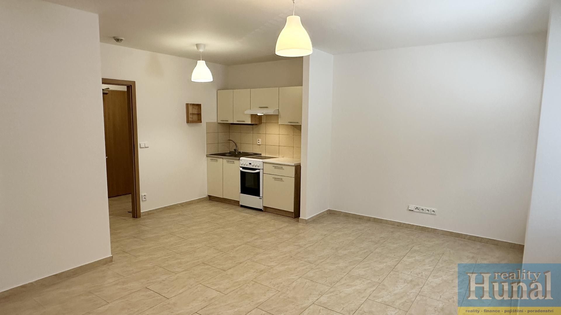 Pronájem bytu 1+kk 36 m² - foto 2