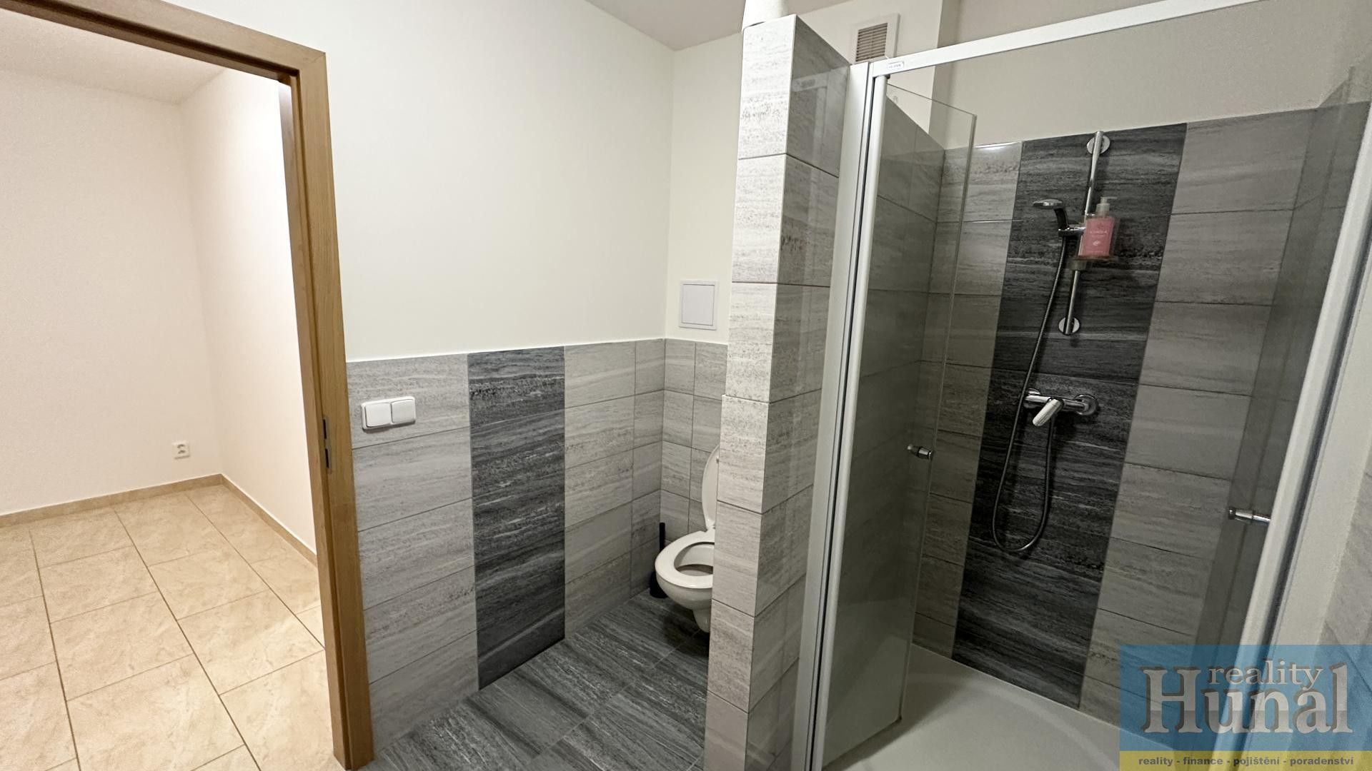 Pronájem bytu 1+kk 36 m² - foto 5
