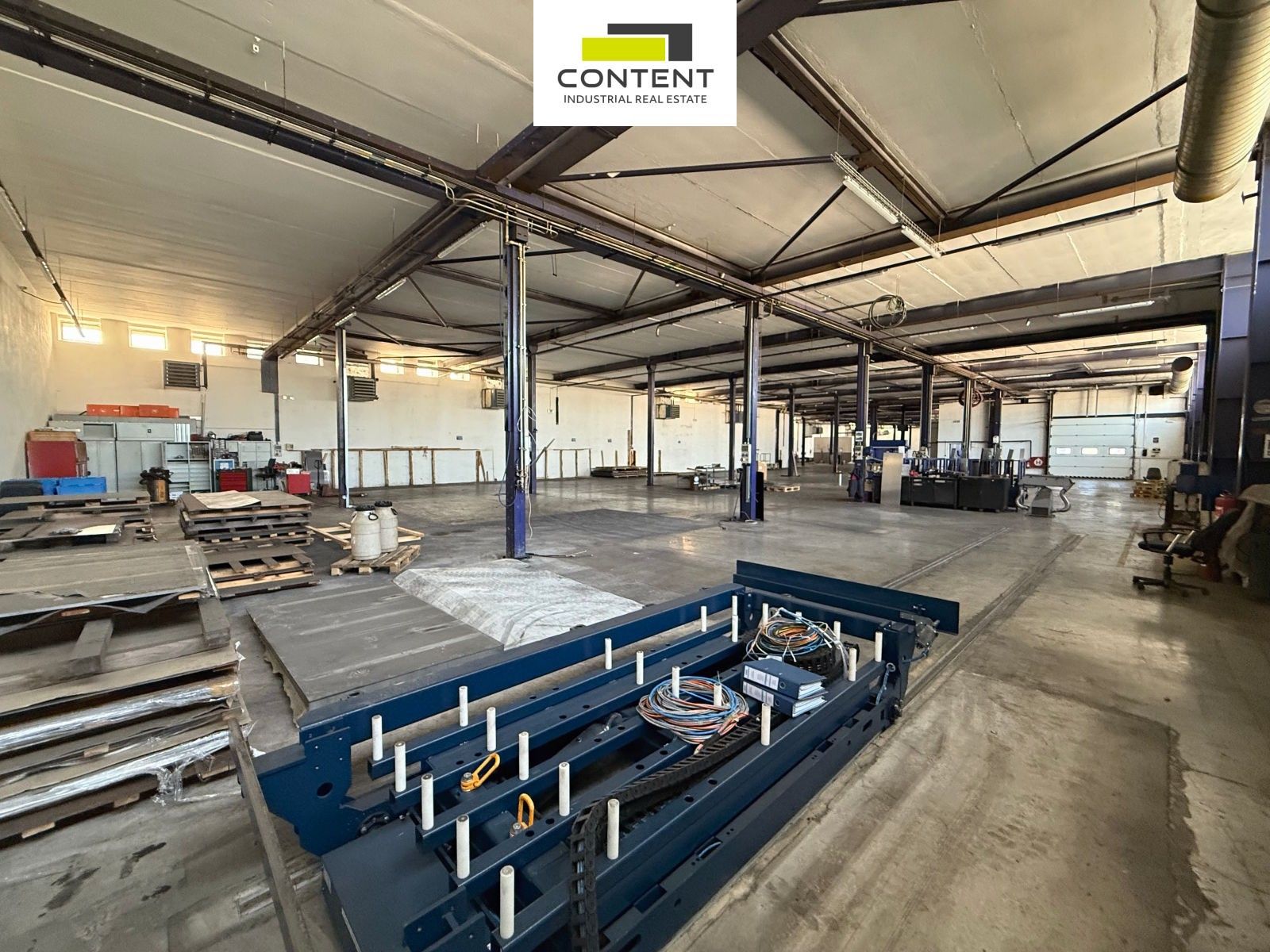 Prodej komerčního prostoru 6100 m² - foto 8