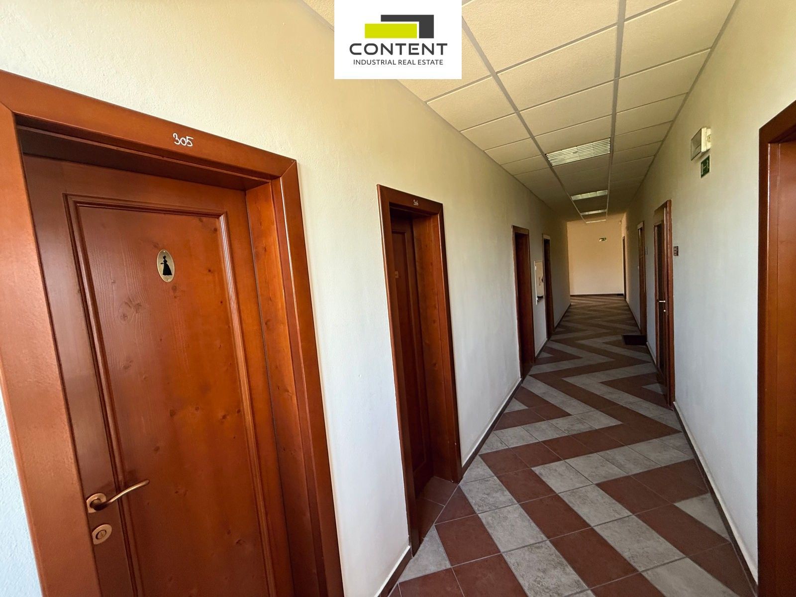 Prodej komerčního prostoru 6100 m² - foto 23
