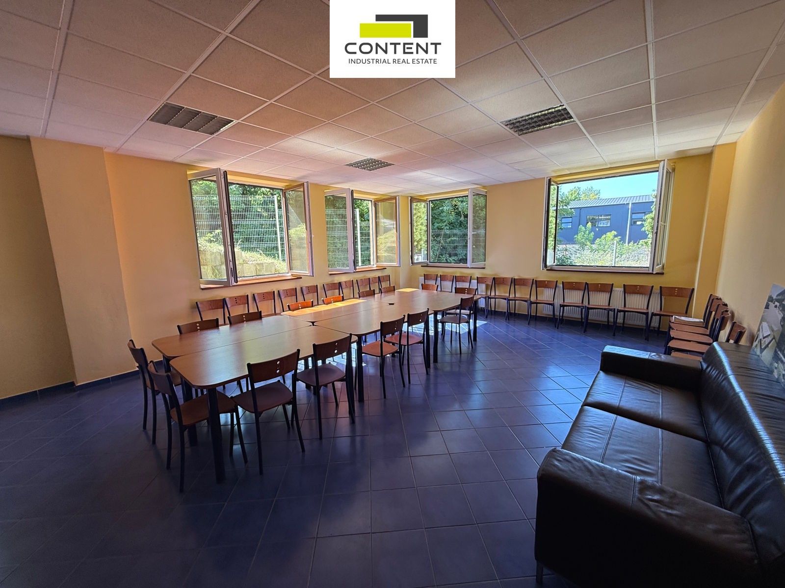 Prodej komerčního prostoru 6100 m² - foto 20