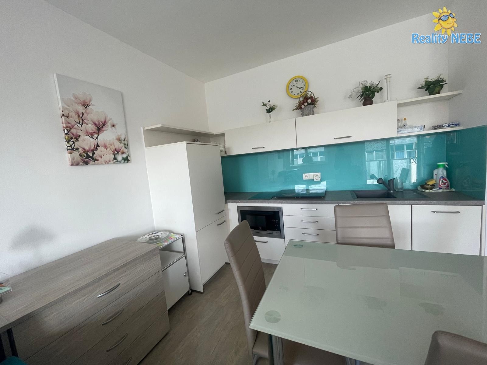 Pronájem bytu 2+kk 60 m² - foto 1