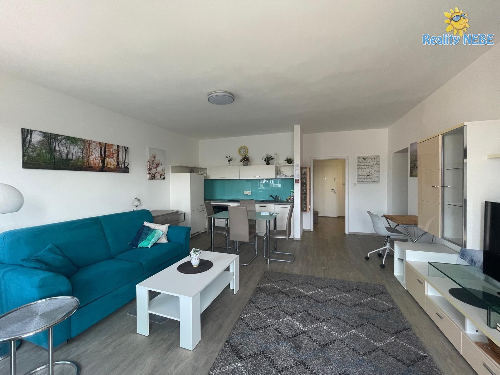 Pronájem bytu 2+kk 60 m² - foto 2