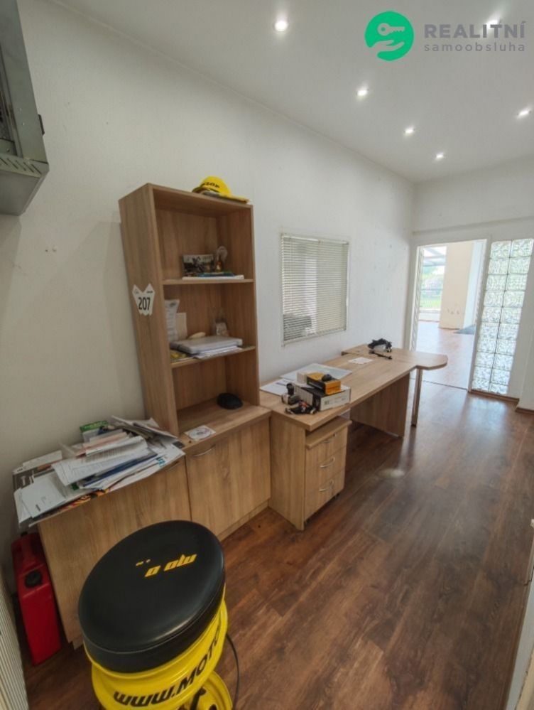 Prodej komerčního prostoru 547 m² - foto 9