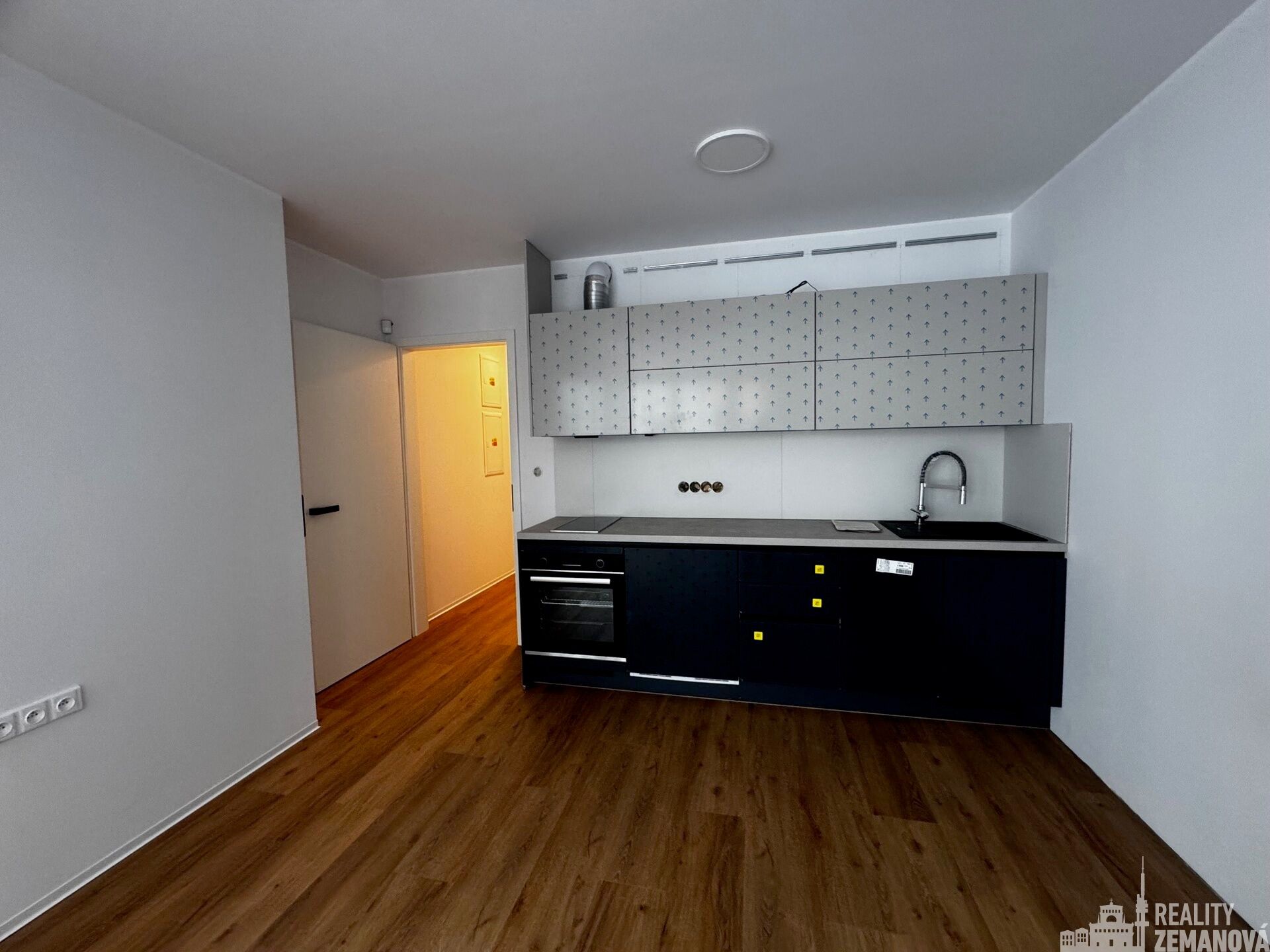 Pronájem bytu 1+kk 41 m² - foto 2