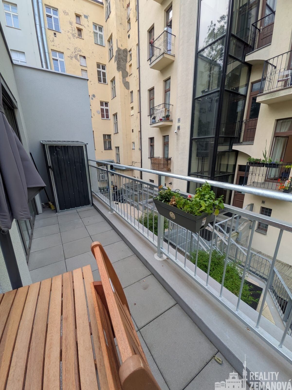 Pronájem bytu 1+kk 41 m² - foto 3