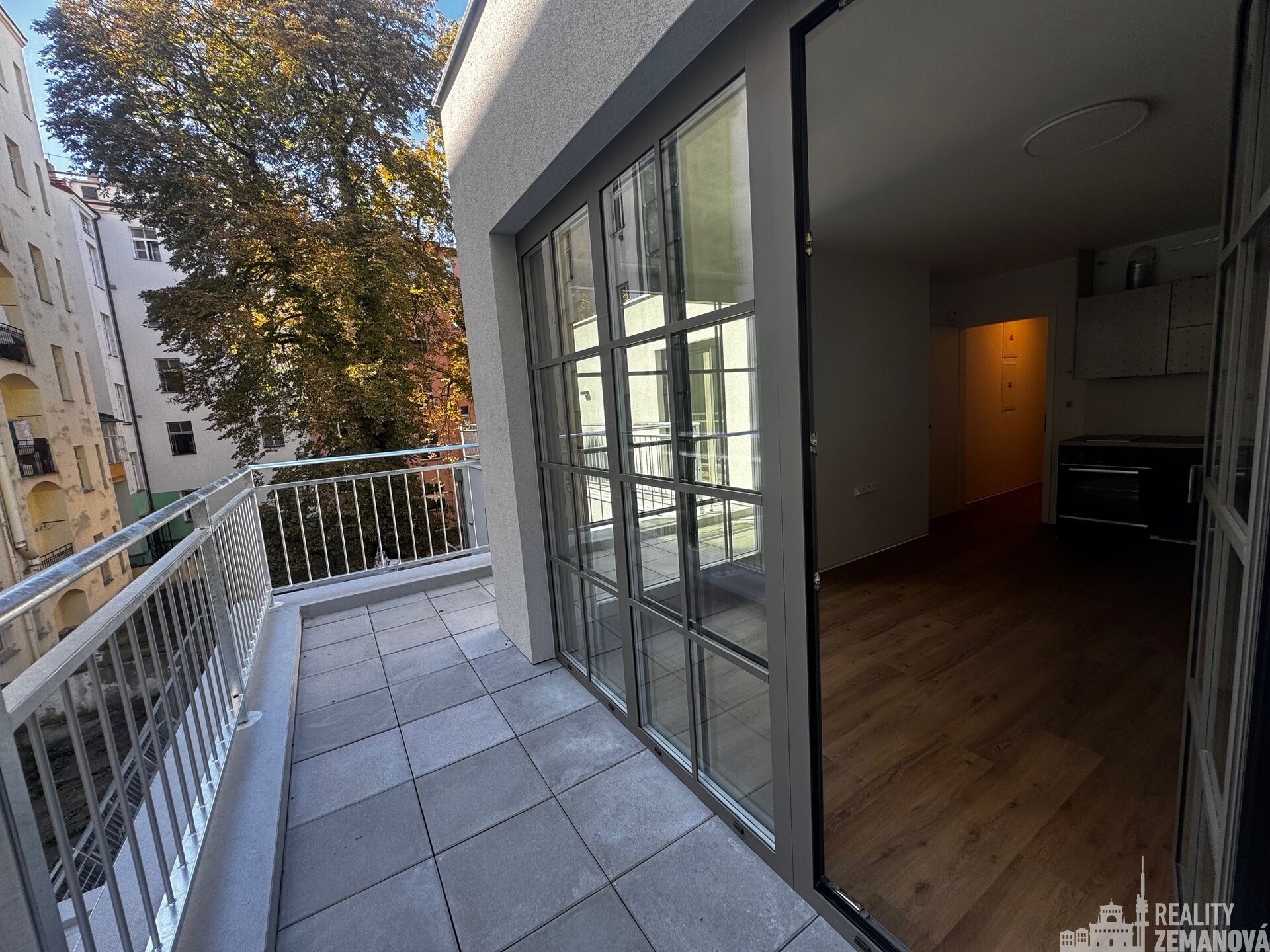 Pronájem bytu 1+kk 41 m² - foto 12