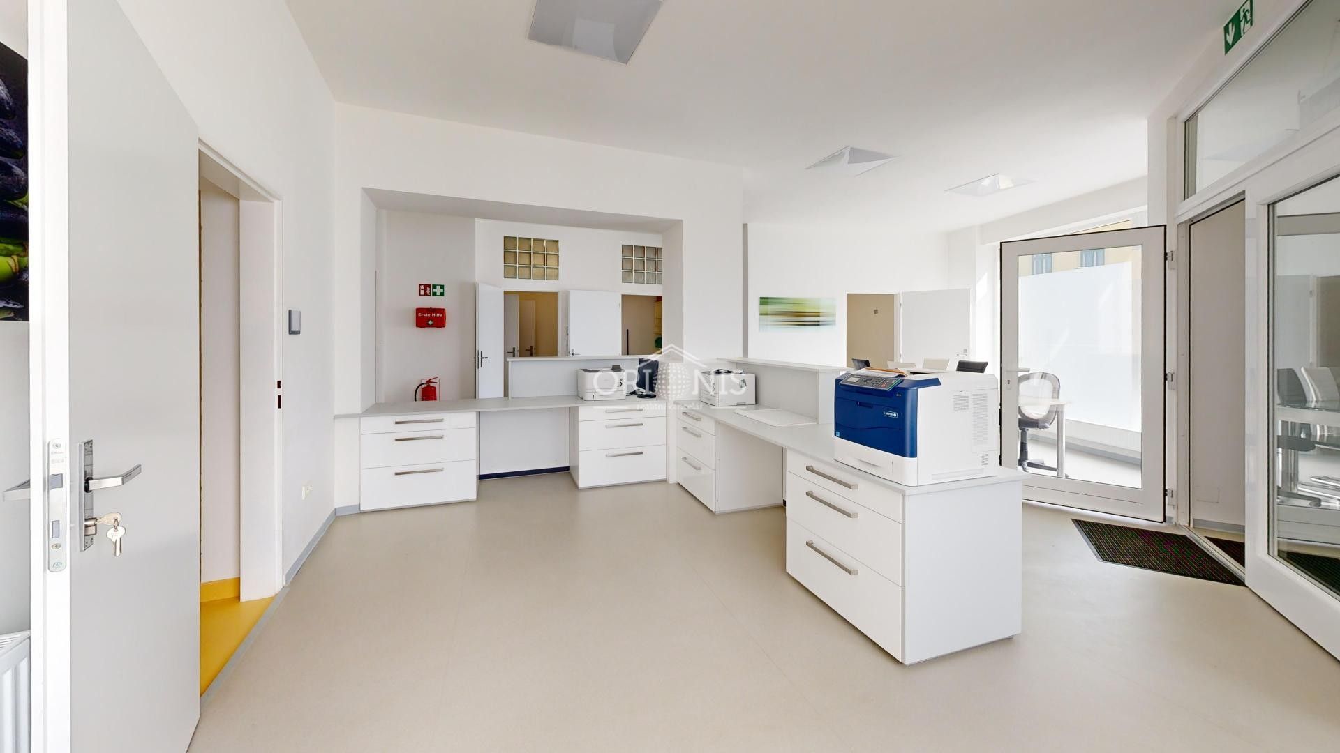 Prodej komerčního prostoru 1100 m² - foto 4