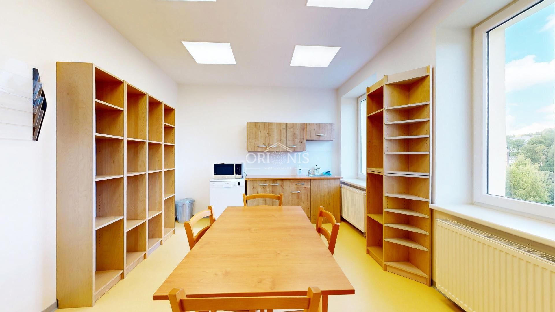 Prodej komerčního prostoru 1100 m² - foto 7