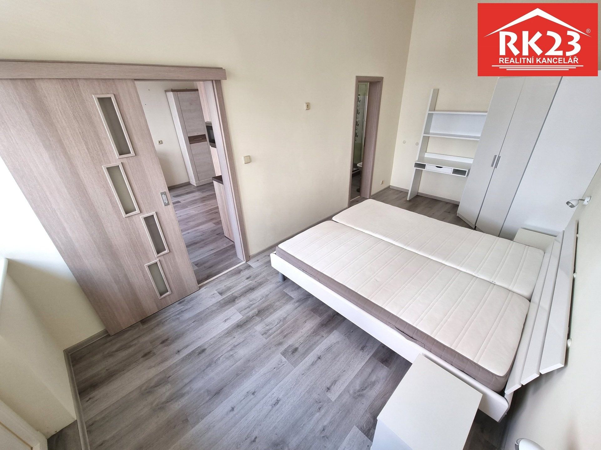 Pronájem bytu 2+kk 38 m² - foto 4