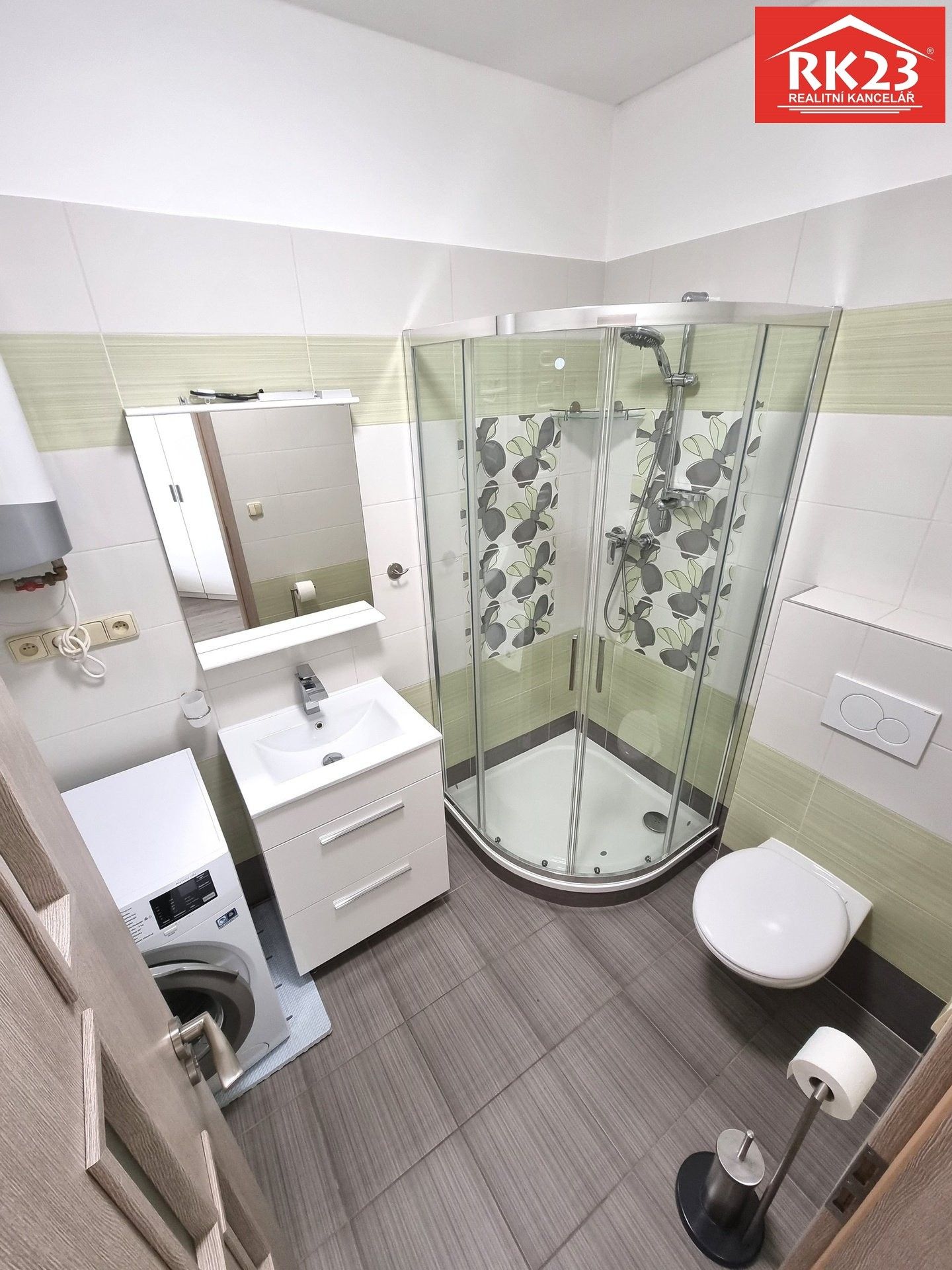 Pronájem bytu 2+kk 38 m² - foto 6