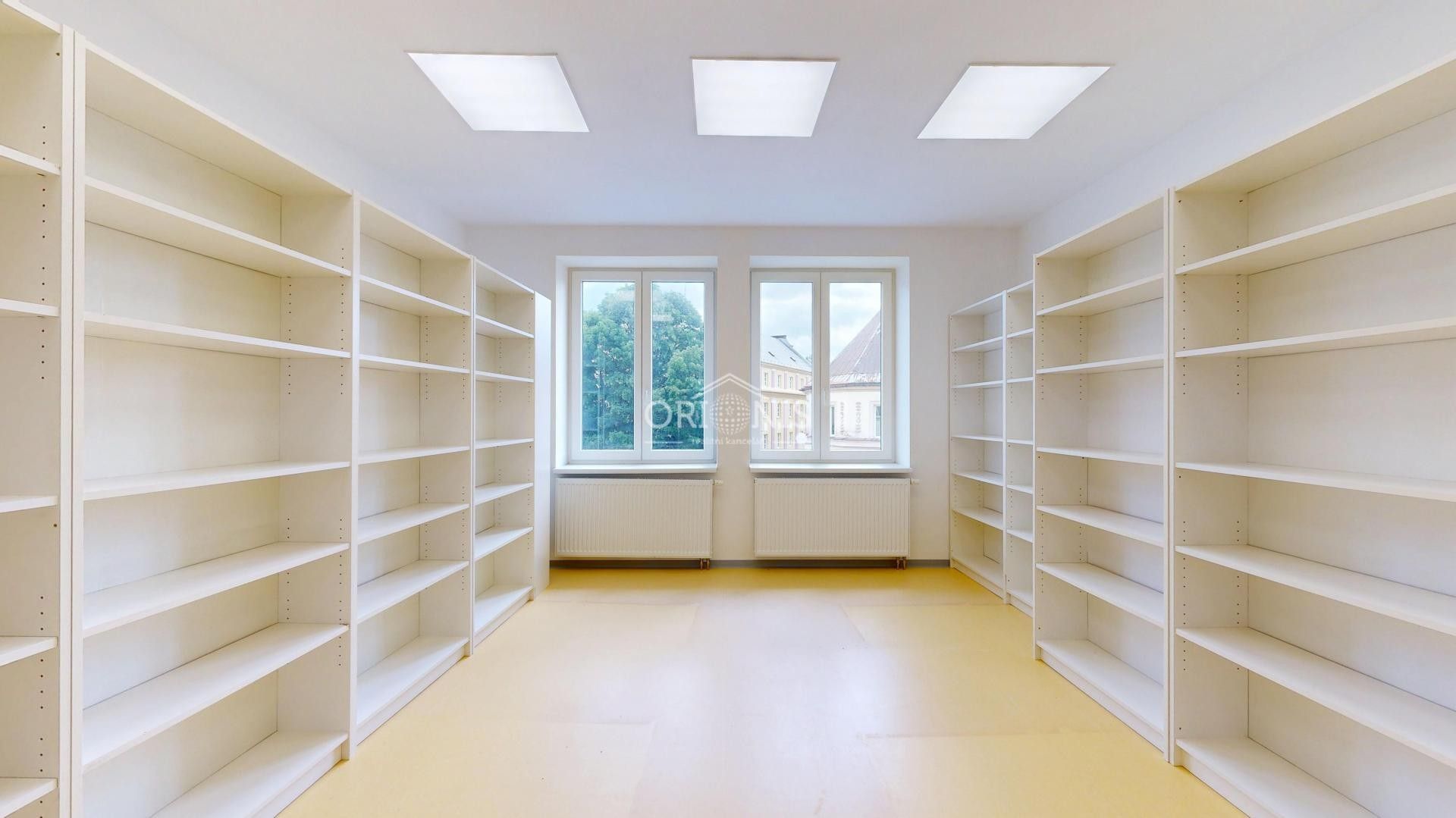 Prodej komerčního prostoru 1100 m² - foto 11
