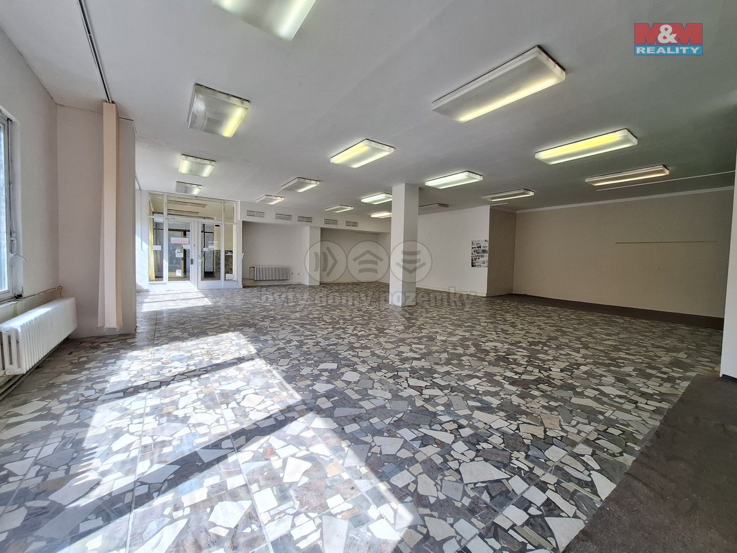 Pronájem komerčního prostoru 828 m² - foto 10