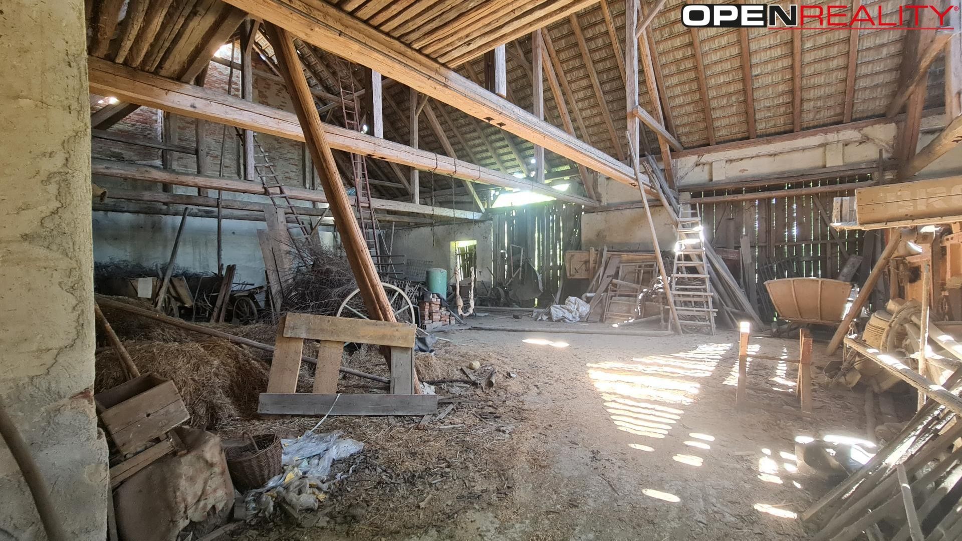 Prodej komerčního prostoru 147121 m² - foto 11