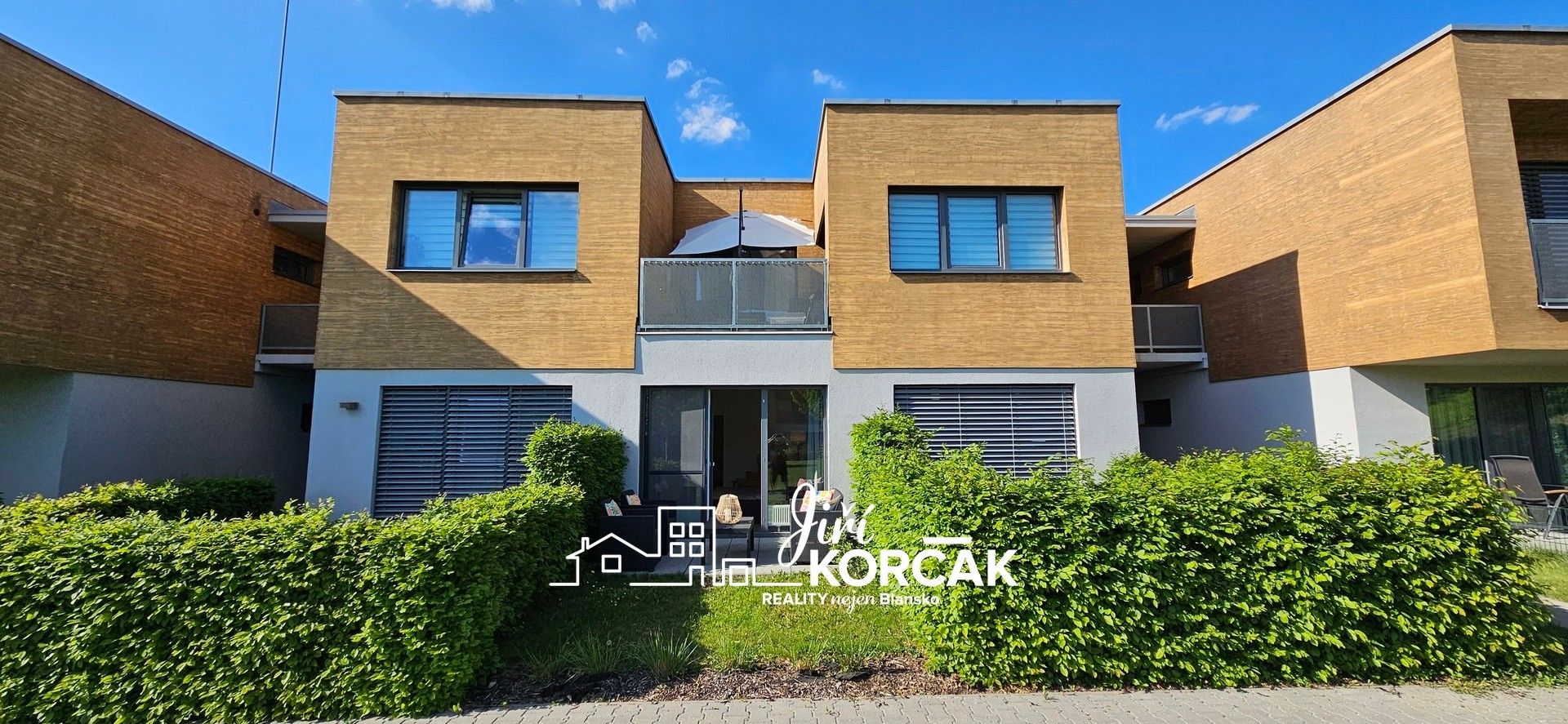 Pronájem bytu 2+kk 69 m² - foto 1