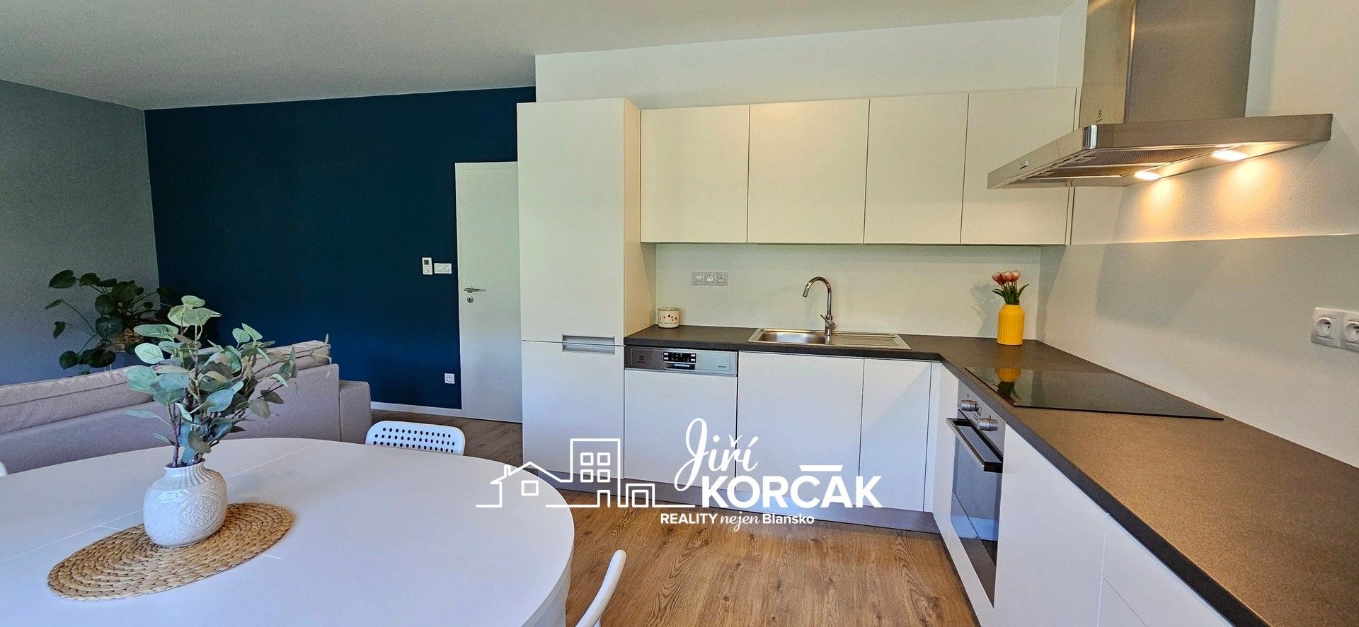 Pronájem bytu 2+kk 69 m² - foto 9