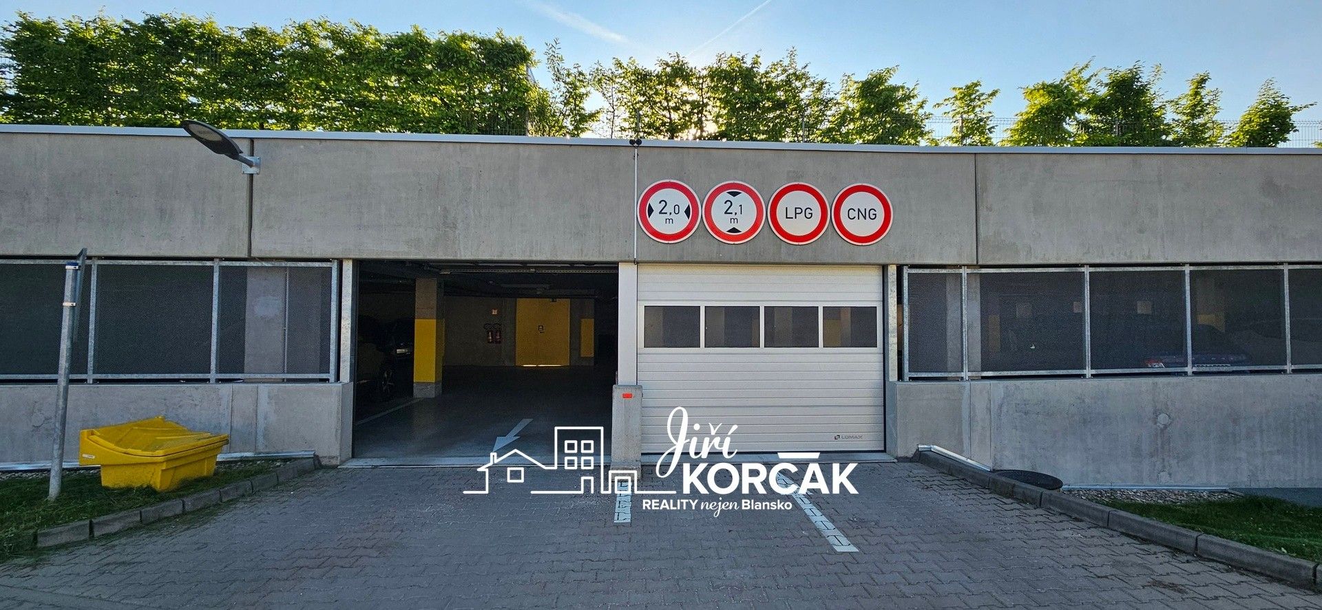Pronájem bytu 2+kk 69 m² - foto 23