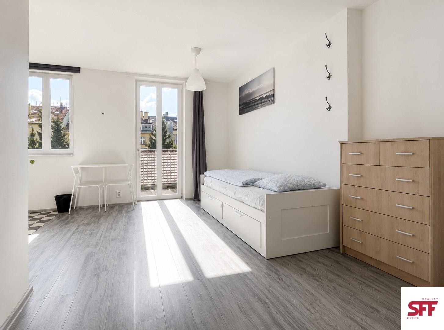Pronájem bytu 1+kk 21 m² - foto 1