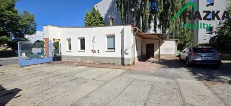 Pronájem komerčního prostoru 249 m² - foto 1