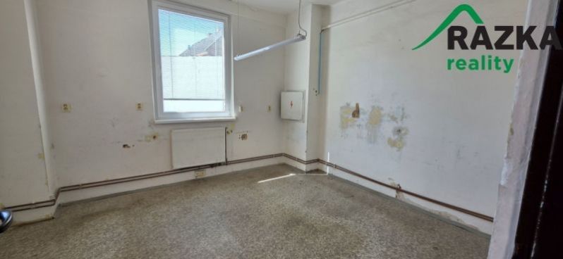 Pronájem komerčního prostoru 249 m² - foto 2