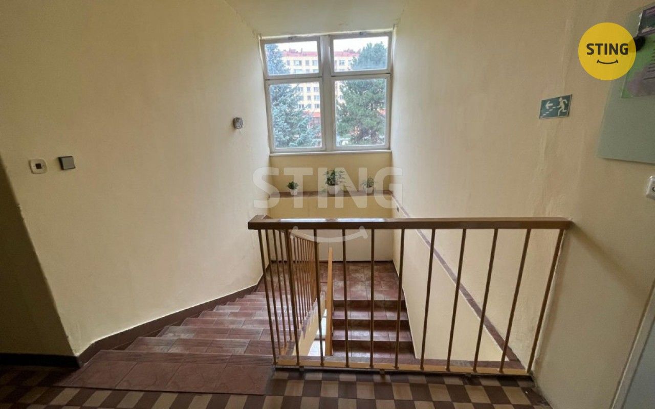 Pronájem komerčního prostoru 76 m² - foto 13