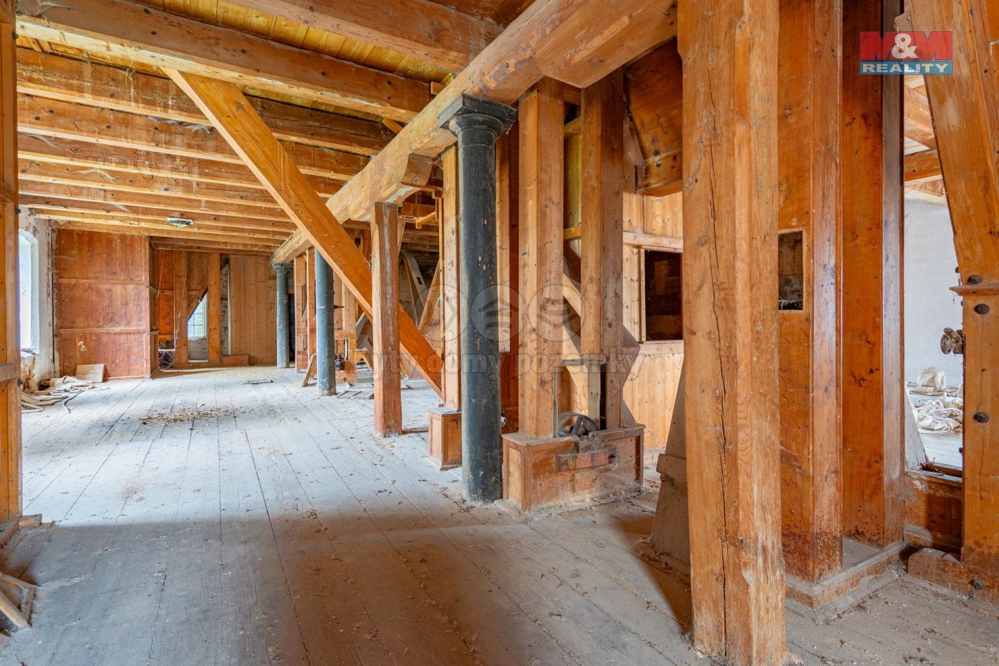 Prodej komerčního prostoru 934 m² - foto 16