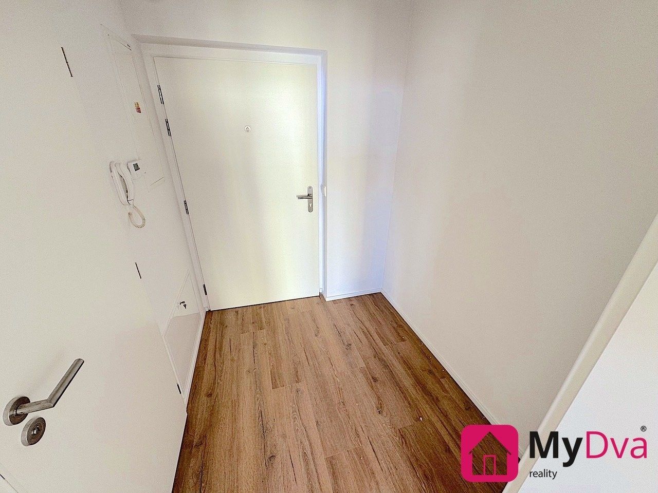 Pronájem bytu 1+kk 34 m² - foto 8