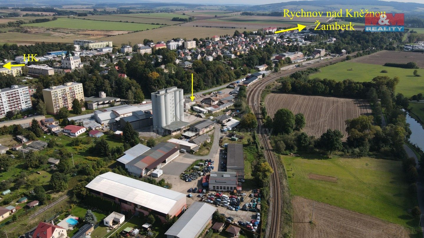 Pronájem komerčního prostoru 1050 m² - foto 4