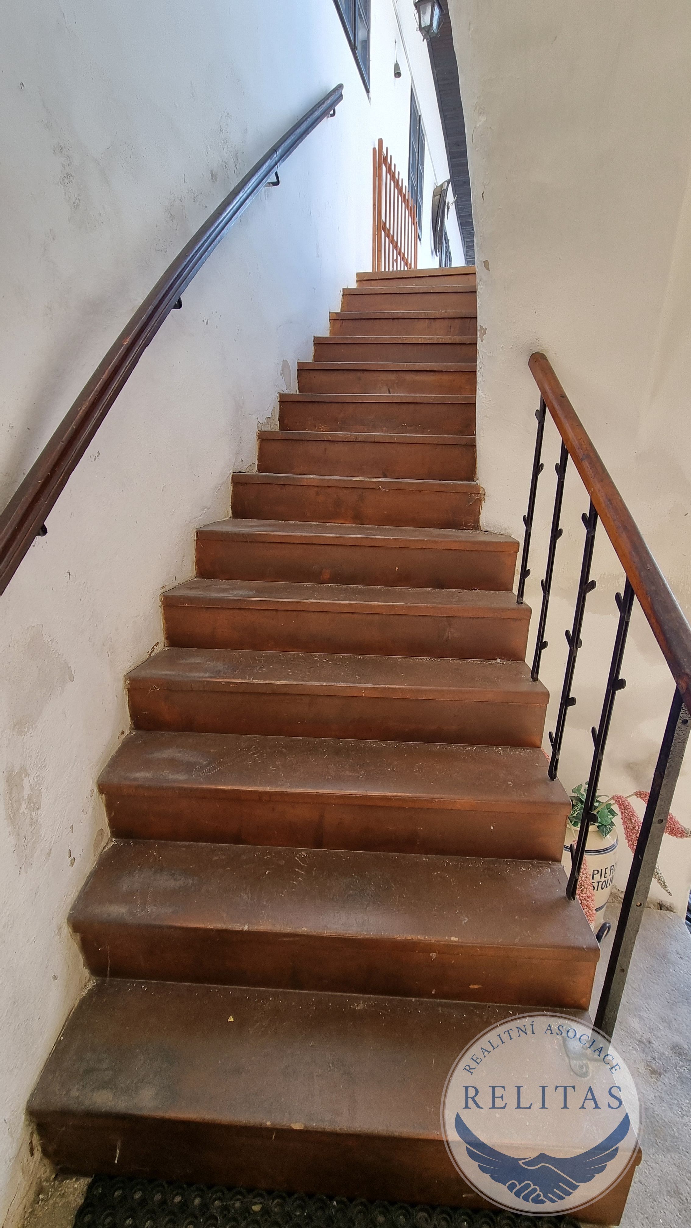 Prodej nemovitosti 244 m² - foto 8