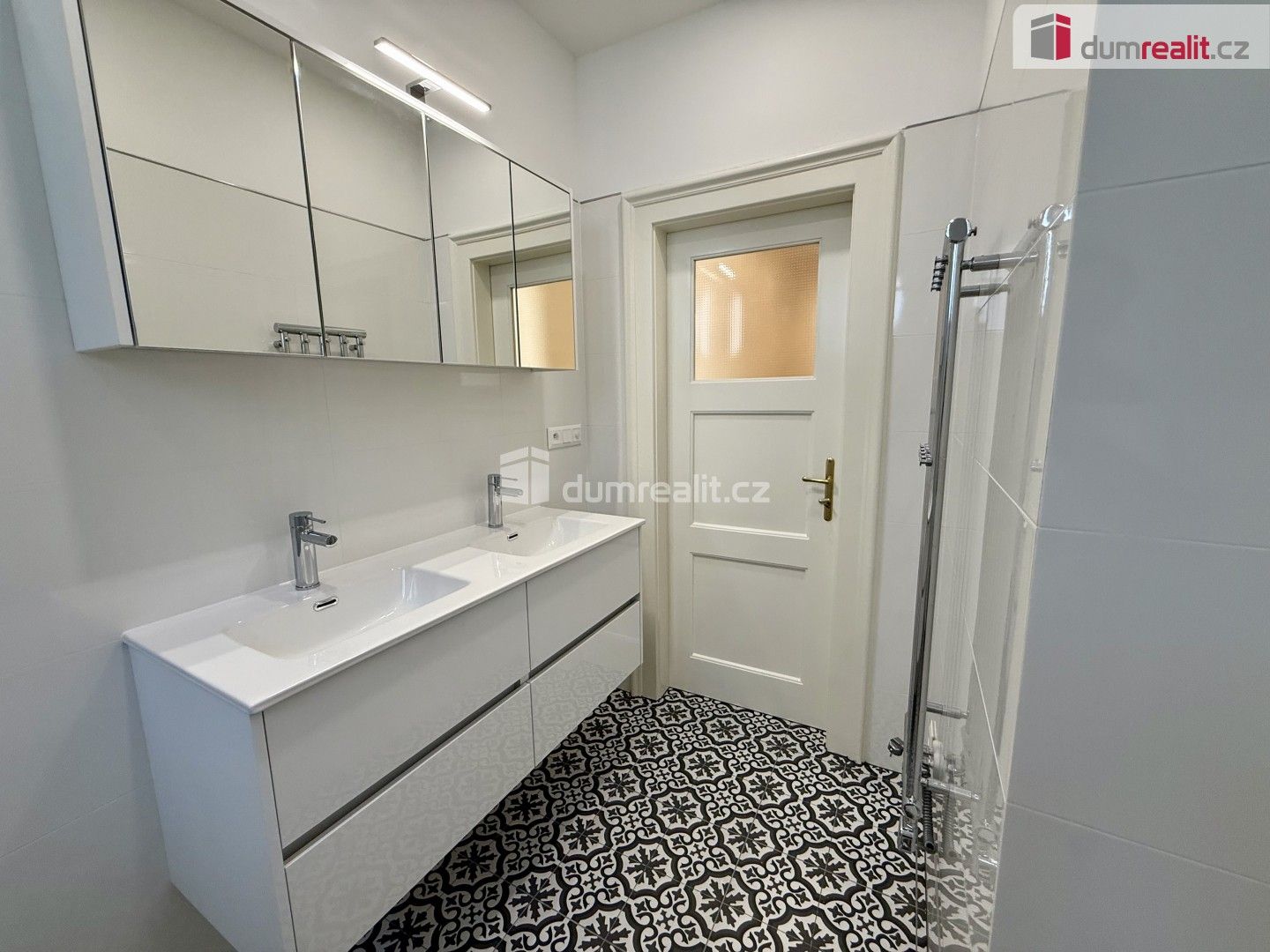 Pronájem bytu 4+kk 105 m² - foto 6
