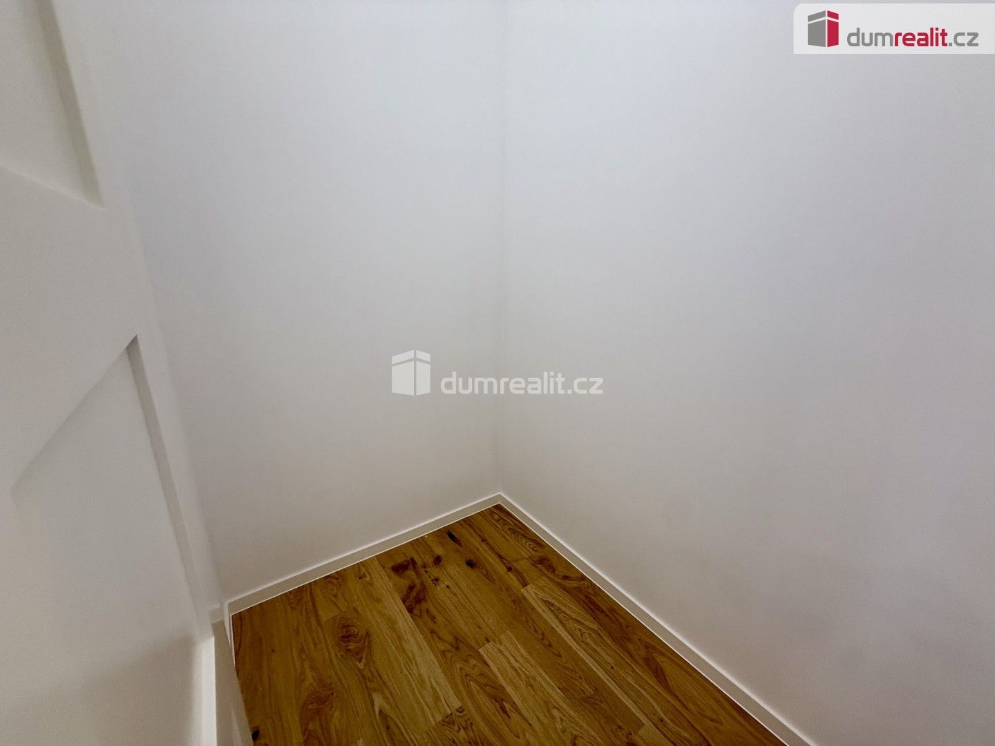 Pronájem bytu 4+kk 105 m² - foto 14