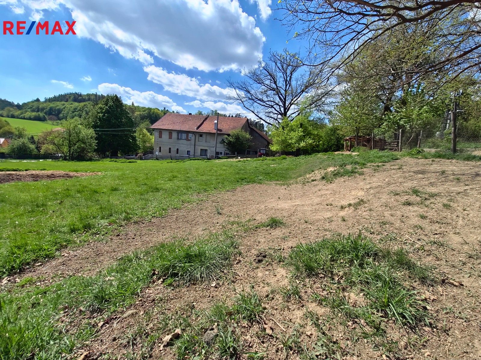 Prodej pozemku 885 m² - foto 6