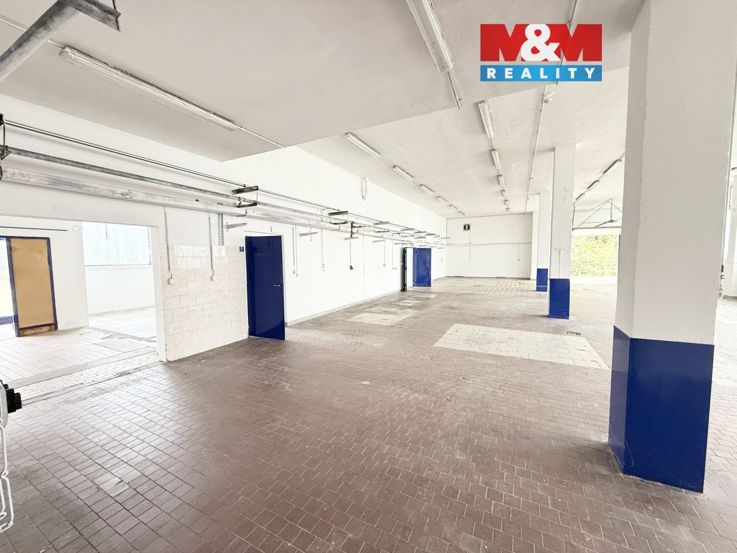 Pronájem komerčního prostoru 660 m² - foto 2