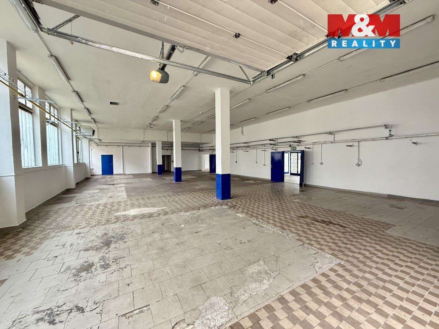Pronájem komerčního prostoru 660 m² - foto 5