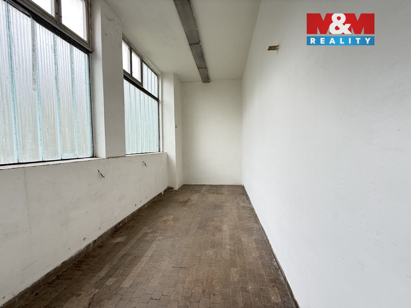 Pronájem komerčního prostoru 660 m² - foto 9
