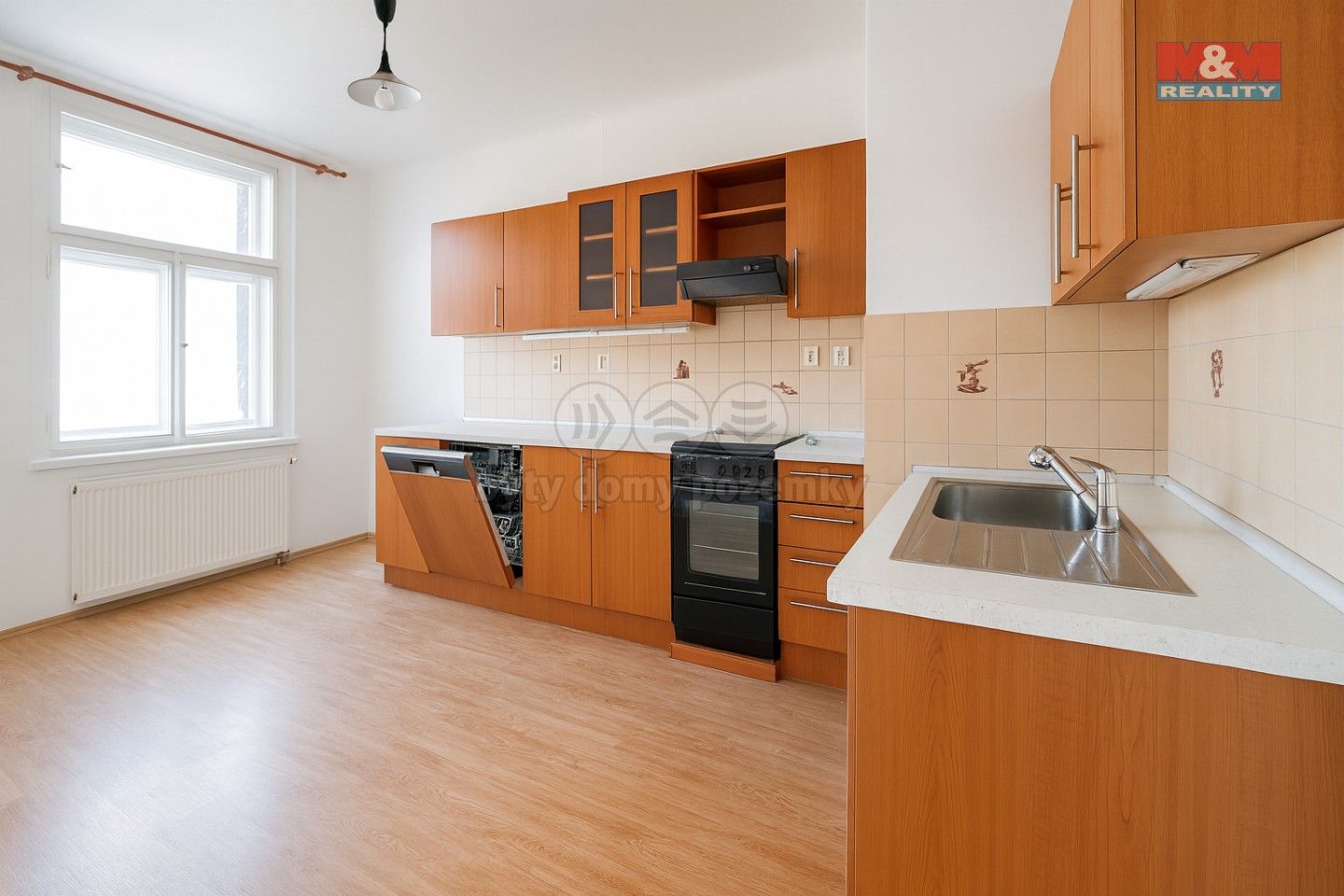 Pronájem bytu 3+1 105 m² - foto 1