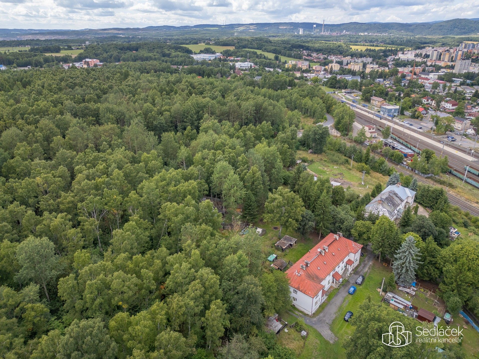 Prodej pozemku 2795 m² - foto 4