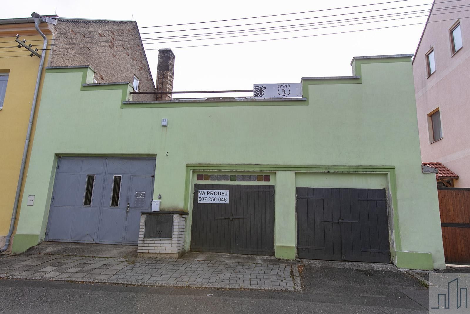 Prodej komerčního prostoru 255 m² - foto 2