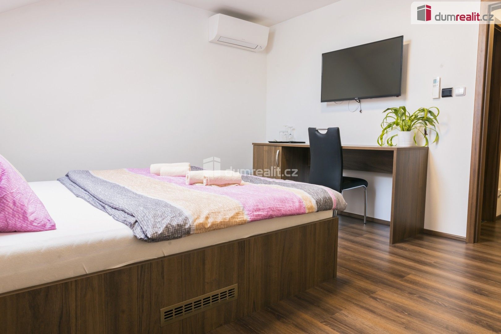 Prodej komerčního prostoru 300 m² - foto 5