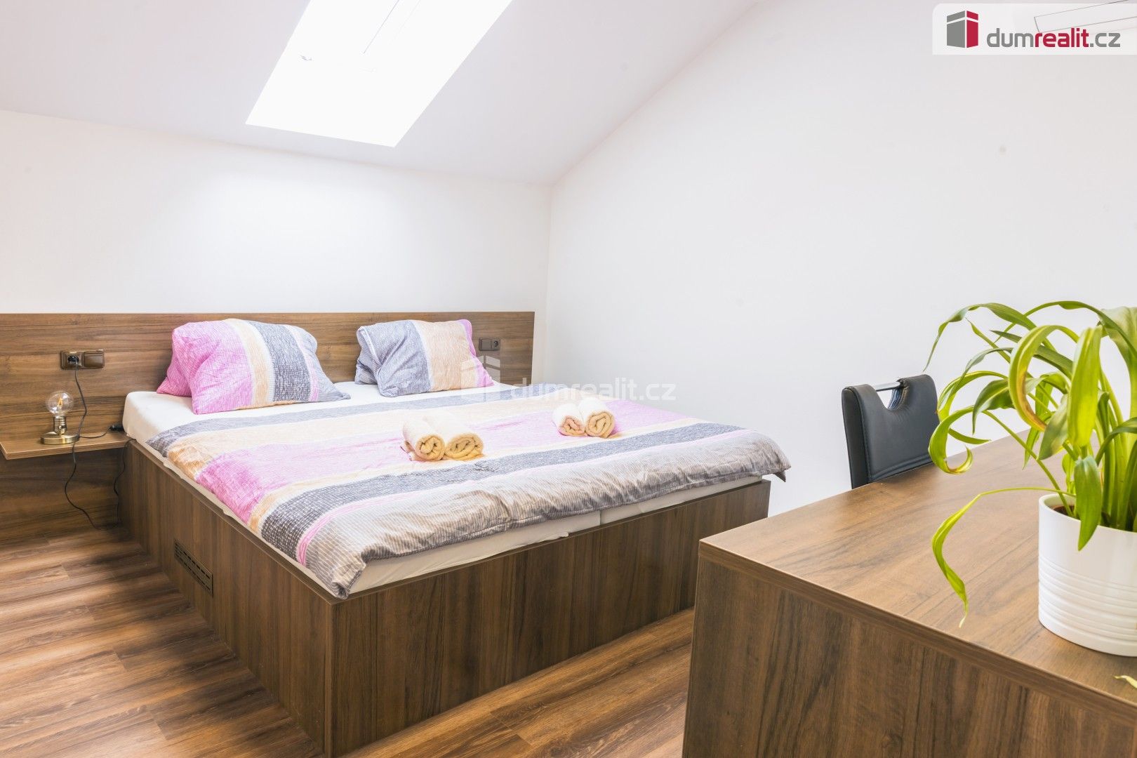 Prodej komerčního prostoru 300 m² - foto 7