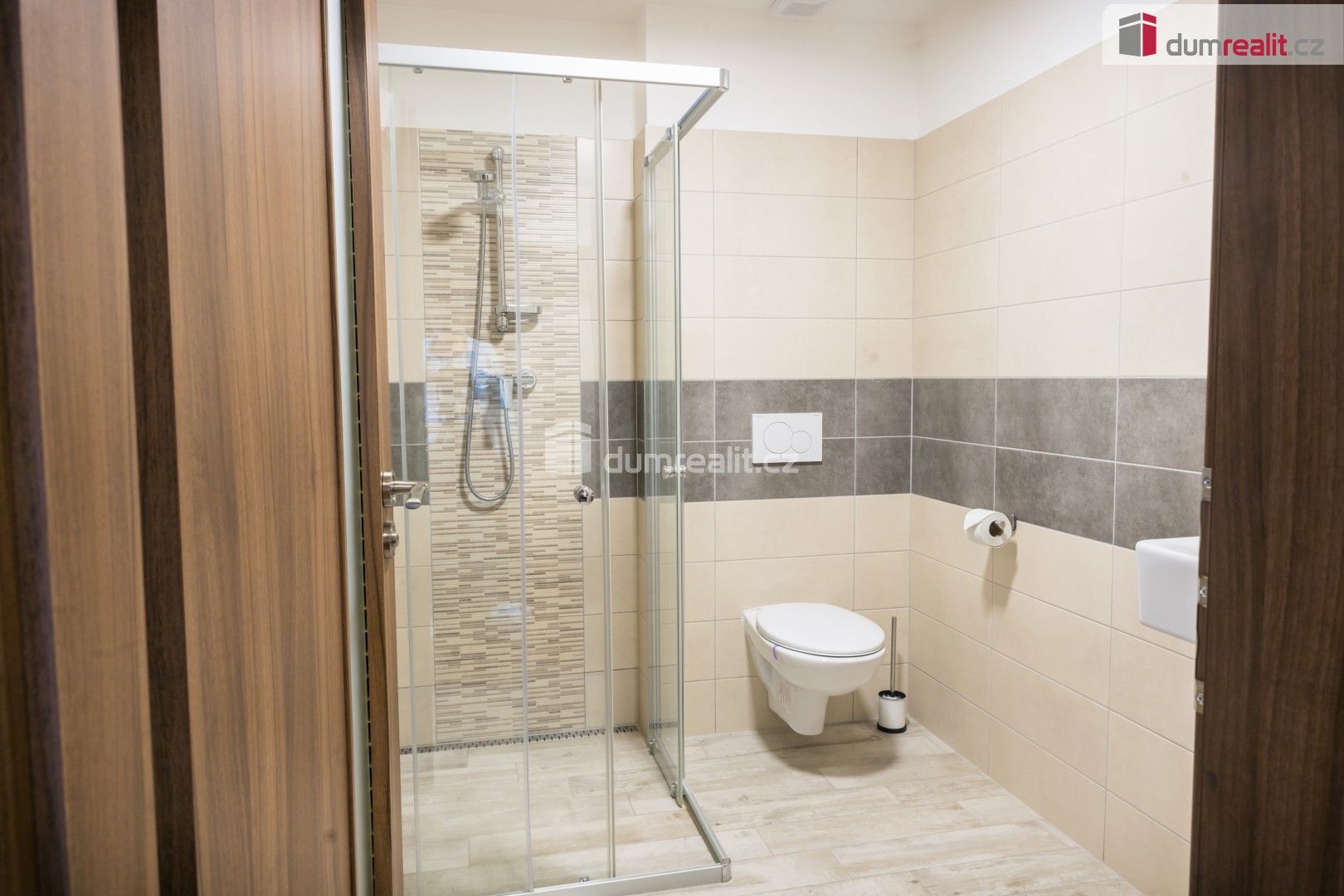Prodej komerčního prostoru 300 m² - foto 8