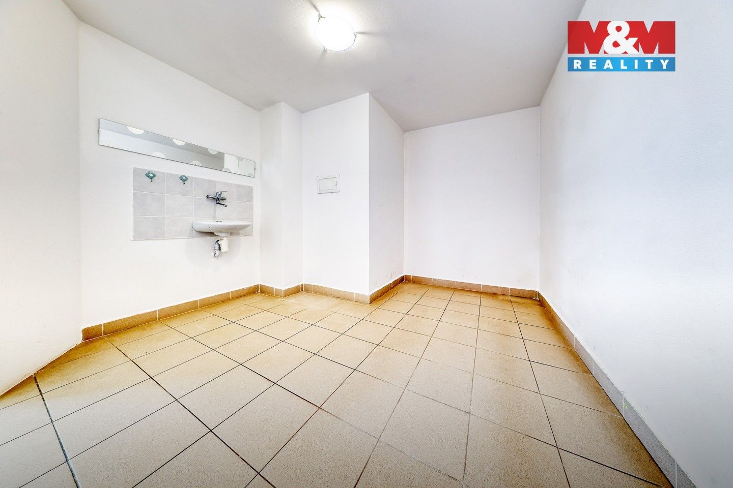 Prodej komerčního prostoru 53 m² - foto 14
