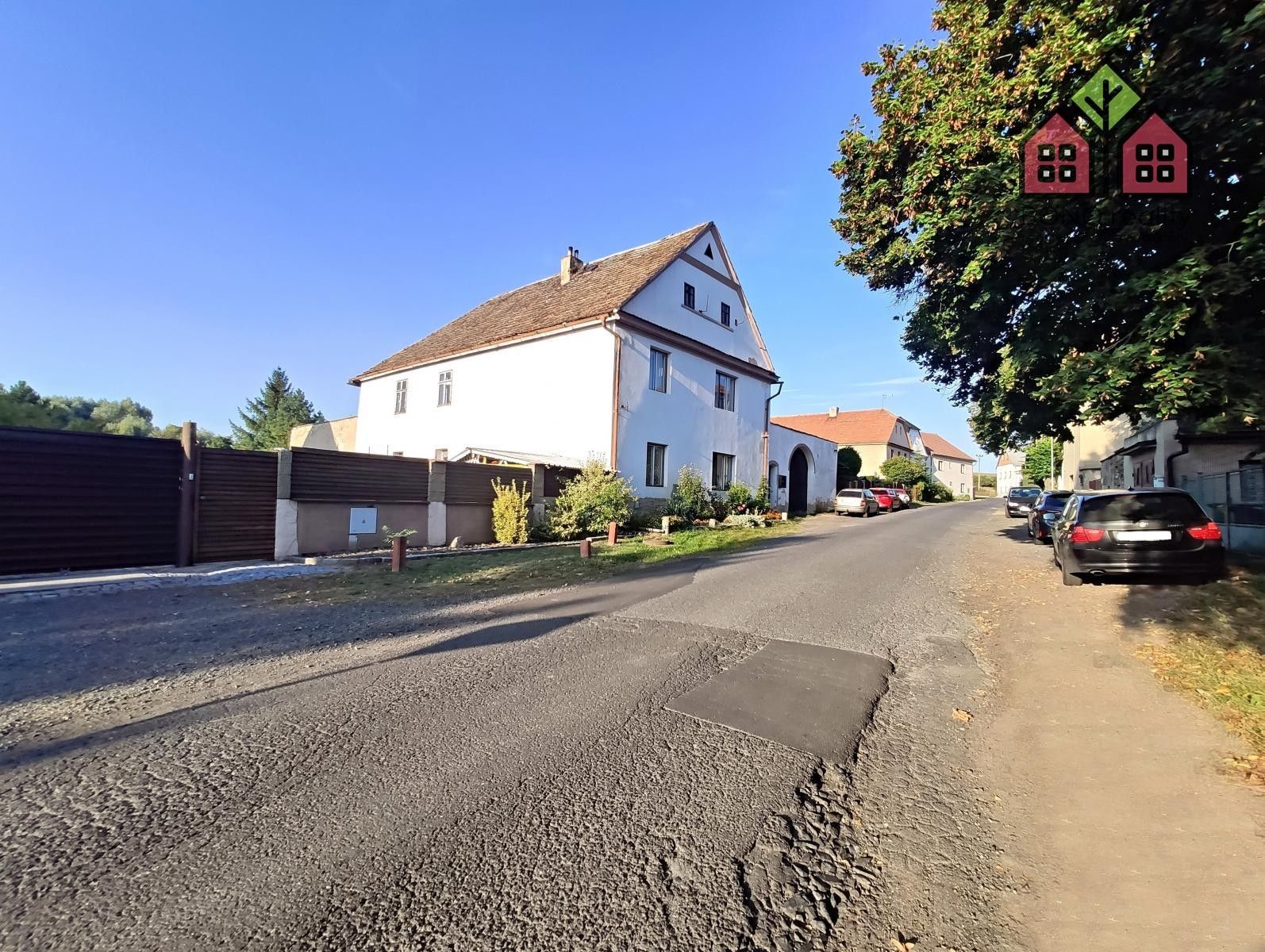 Prodej domu 225 m² - foto 1