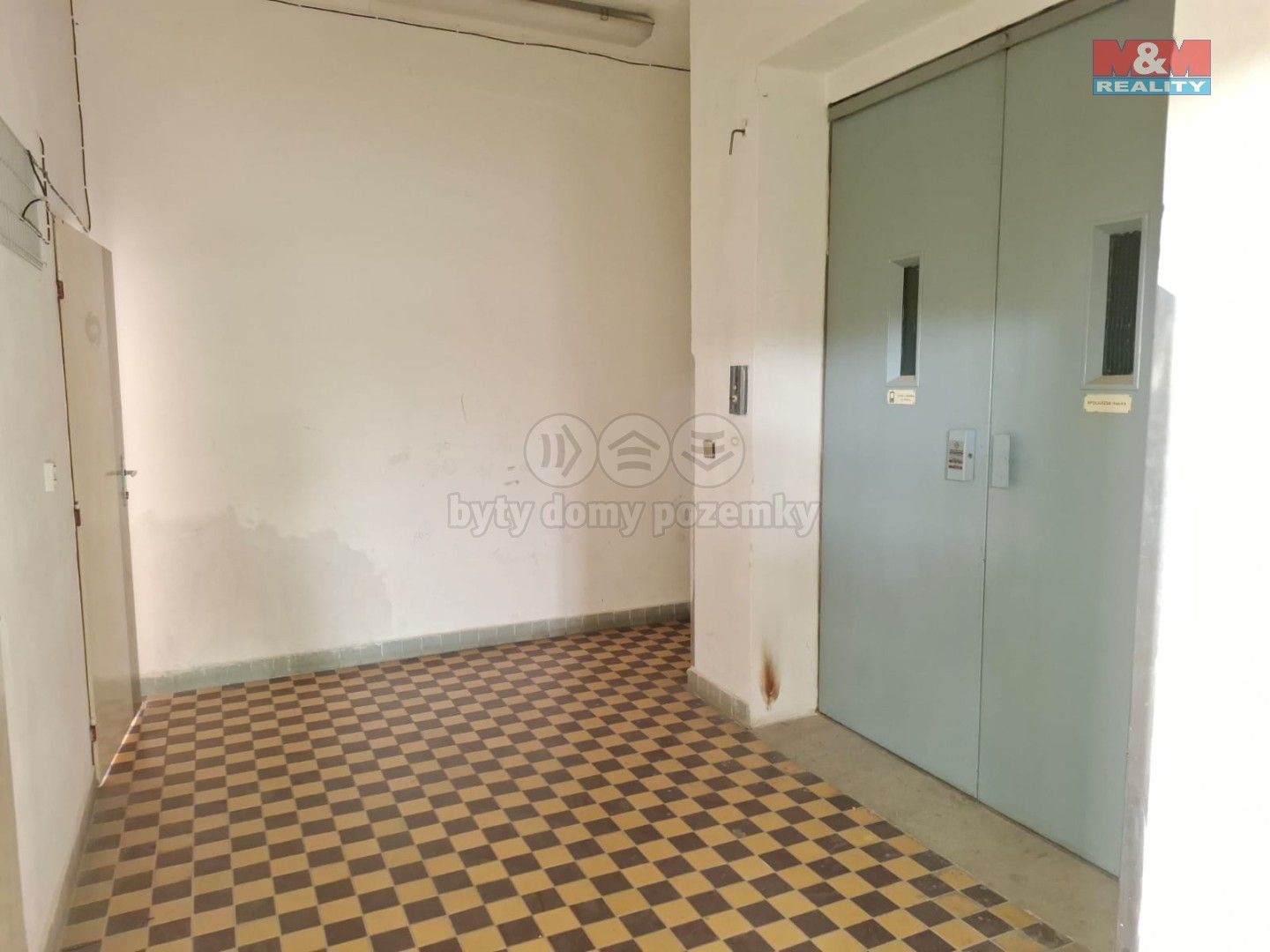 Pronájem komerčního prostoru 484 m² - foto 7
