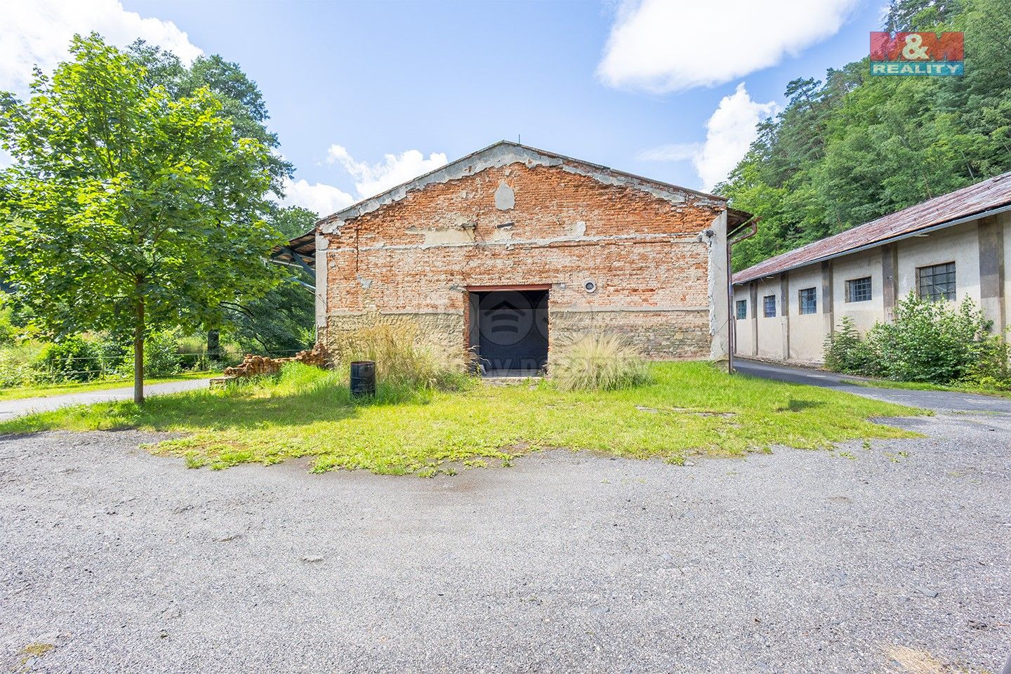 Prodej komerčního prostoru 435 m² - foto 1