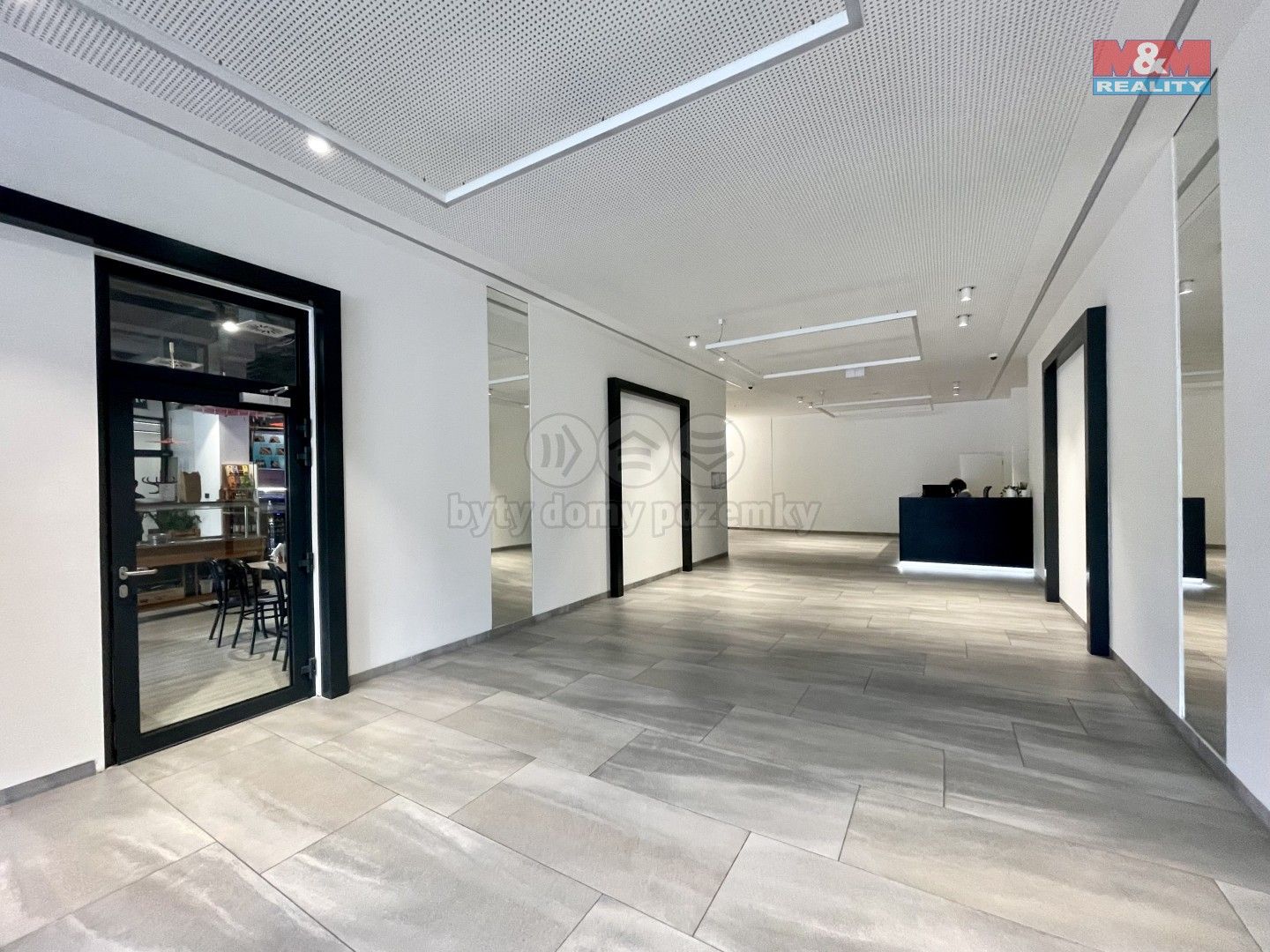 Pronájem komerčního prostoru 274 m² - foto 3
