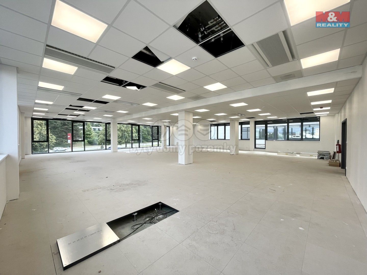 Pronájem komerčního prostoru 274 m² - foto 5