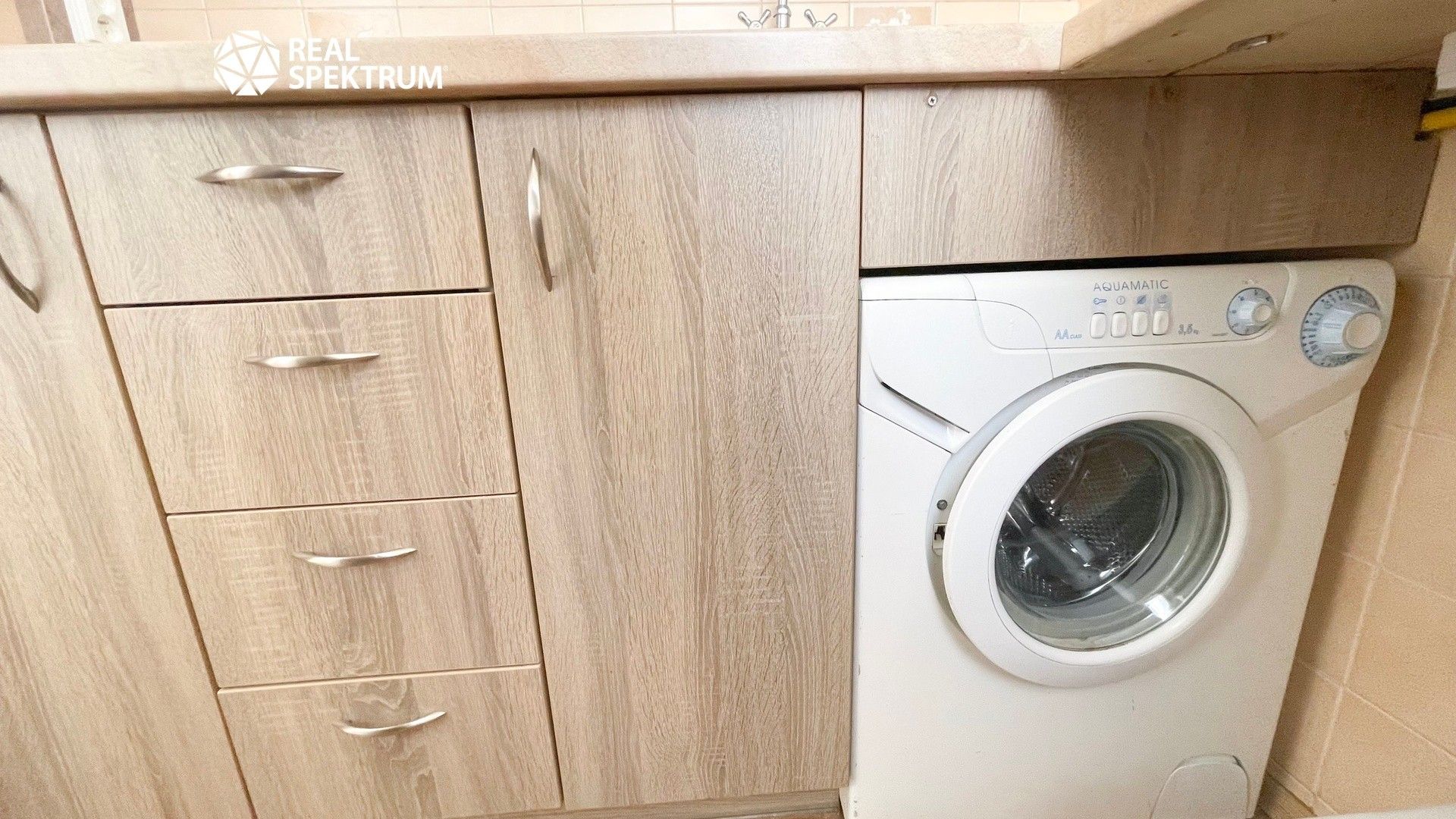 Pronájem bytu 1+1 28 m² - foto 10