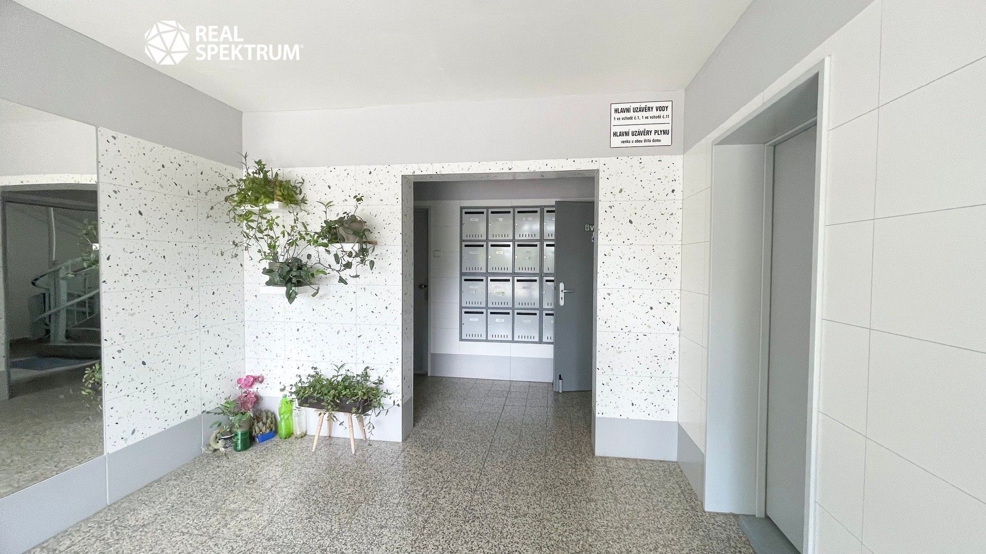 Pronájem bytu 1+1 28 m² - foto 24